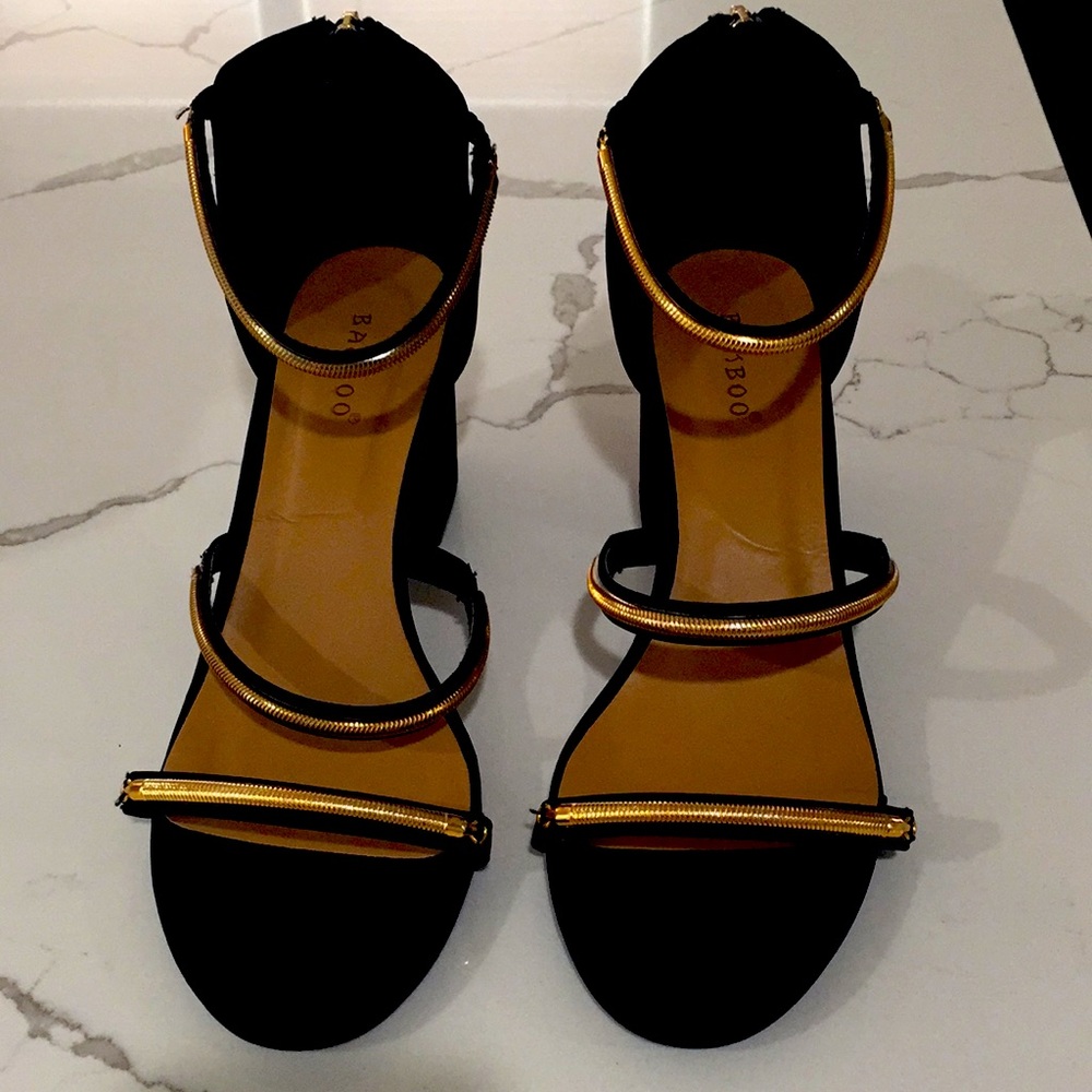 Bamboo Brand, Black and Gold Low Heel